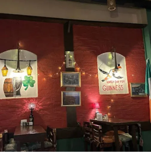 Sláinte Irish Pub - Traditional Irish food and atmosphere